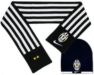 This official FC Juventus hat & scarf set by Nike is 100% acrylic and