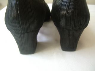 Salvatore Ferragamo Black Ribbed Italian Pumps High Heel Shoes Womens