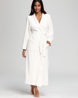frost textured plush robe price $ 74 00 color oyster size select size