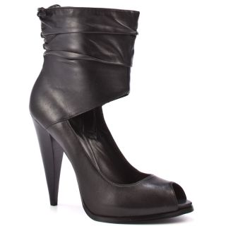 towwer black leather guess shoes $ 124 99 $ 106 24