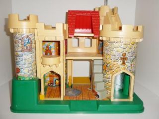 Vintage Fisher Price Little People Play Family Castle #993 Acessories