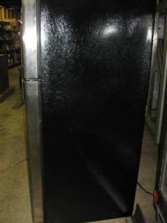 GE 21.7 Cu. Ft. Stainless Top Freezer Refrigerator Model# GTH22SBS