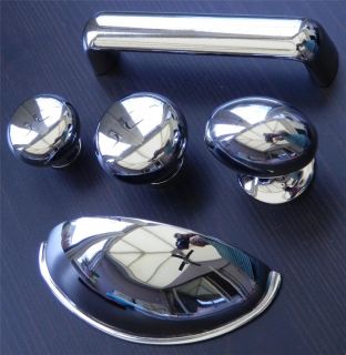 Polished Chrome Shell Pull Handles Matching Knobs Handles