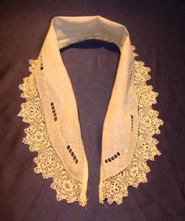 Antique Linen Handmade Irish Crochet Lace Collar Cuffs