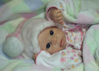 Reborn Baby Girl Amelie Linda Murray Doll The Cradle