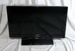 Samsung LN32C540 32 720P HD LCD Television Nice