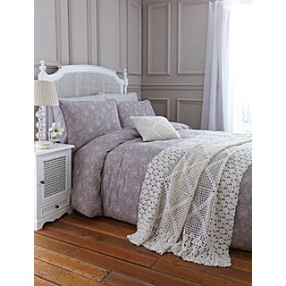 Shabby Chic Floral Jacquard bed linen   