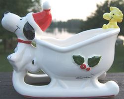 Vintage Snoopy Woodstock Ceramic Christmas Sleigh 1972