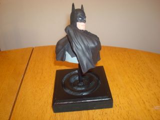 Batman Custom Hand Painted 7 Bust Statue on Base Very Nice L K