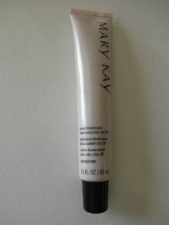 Mary Kay Tinted Moisturizer with Sunscreen SPF 20 Color of Ivory 1 New