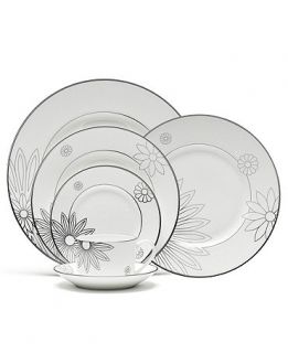 Martha Stewart Collection with Wedgwood Modern Daisy Platter   Fine