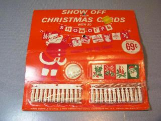 1964 50 Christmas Card Show Off Holders Mini Clothespins String SEALED