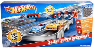WHEELS 3 LANE SUPER SPEEDWAY TRACK SET PLUG IN ELECTRIC WITH 10 CARS