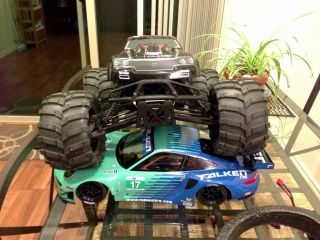 HPI 1 8 Savage Flux HP XL Conversion Lots of EXTRAS HD Tanny Excellent