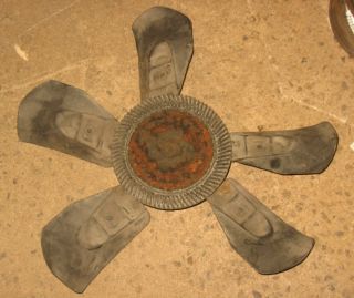 You are bidding on a used original Mopar 5 blade cooling fan. Part