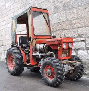 Schanzlin Gigant Schmalspurtraktor Traktor Allrad Weinbergtraktor