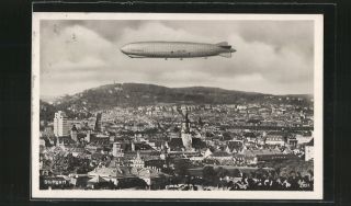 Stuttgart, Luftschiff Graf Zeppelin ALZ 127 über dem Ort 1929