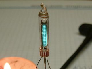Subminiatur Leuchtband Anzeigeröhre DM160 Indikator Tube 6977 Valve