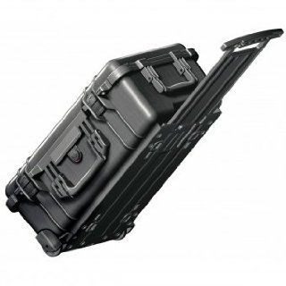 Das Peli Case 1560mit Trennwand Set hält allem Stand. Diese