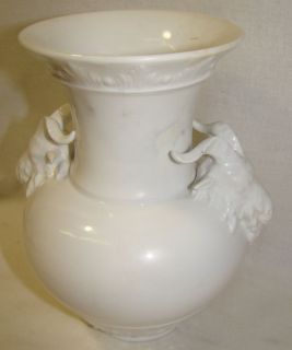  Vase von KPM Berlin, weiss, Zeptermarke, H 17 cm 191/2166