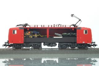 Märklin H0 3442.001 E Lok E 212 DR Schnittmodell Neu