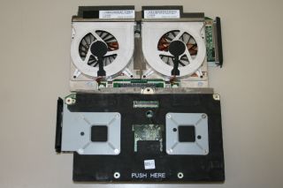 Dell XPS M1730 Graphic Video Card K650M UR216 2GB 9800M GTX SLI DEFEKT
