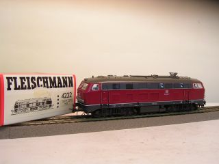 Fleischmann H0 4232 Diesellok Br 218 287 1 DB rot     H98