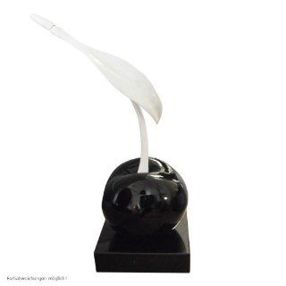 CLE Skulptur Kirsche schwarz an Ast auf Sockel Küche