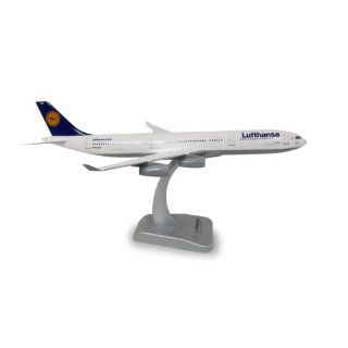 Lufthansa Airbus A340 300 1200 Spielzeug