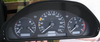 Mercedes Kombiinstrument W210 W208 bis 300 km/h