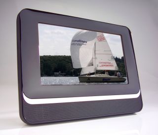 Portabler DVD Player mit 7 Monitor und integriertem DVB T Receiver