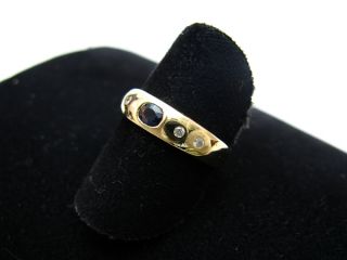 R614 585er 14kt Gelbgold Gold Ring Bandring mit Saphir und Brillanten