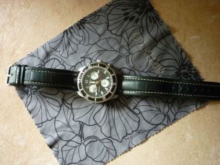 Tissot E662/762M Herren Arnband Uhr   schwarz  