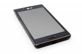 LG P700 schwarz Optimus L7 Smartphone Handy ohne Vertrag Branding NEU