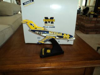 University of Michigan Wolverines UofM Die Cast Boeing 727 Team Plane