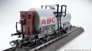 Märklin 4870 – Mineralöl Kesselwagen der DR “ABC“