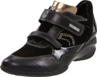  Geox Womens Wada10 Dress Sneaker,Black,37.5 EU/7.5 M US Shoes