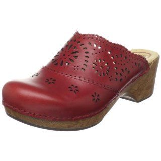 Skylar Crimson Veg Tan Clog,Crimson,37 EU / 6.5 7 B(M) US Shoes