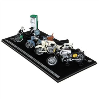 VEHICULE MINIATURE Solido coffret composé de 4 motos de légende + 1