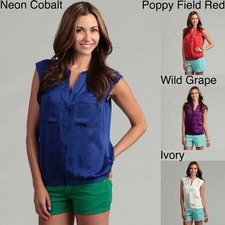 Violet & Claire Womens Two pocket Front Top
