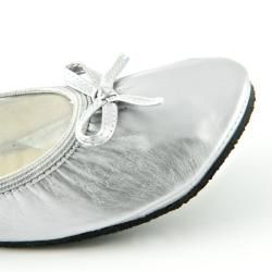 Fit In Clouds Womens Silver Patent Foldable Flats