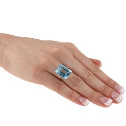 Viducci 10k White Gold Blue Topaz and Diamond Accent Ring