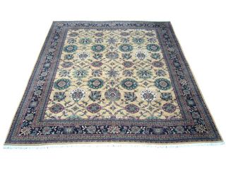 Indo Mahal Hand knotted Gold/ Black Rug (119 x 148)